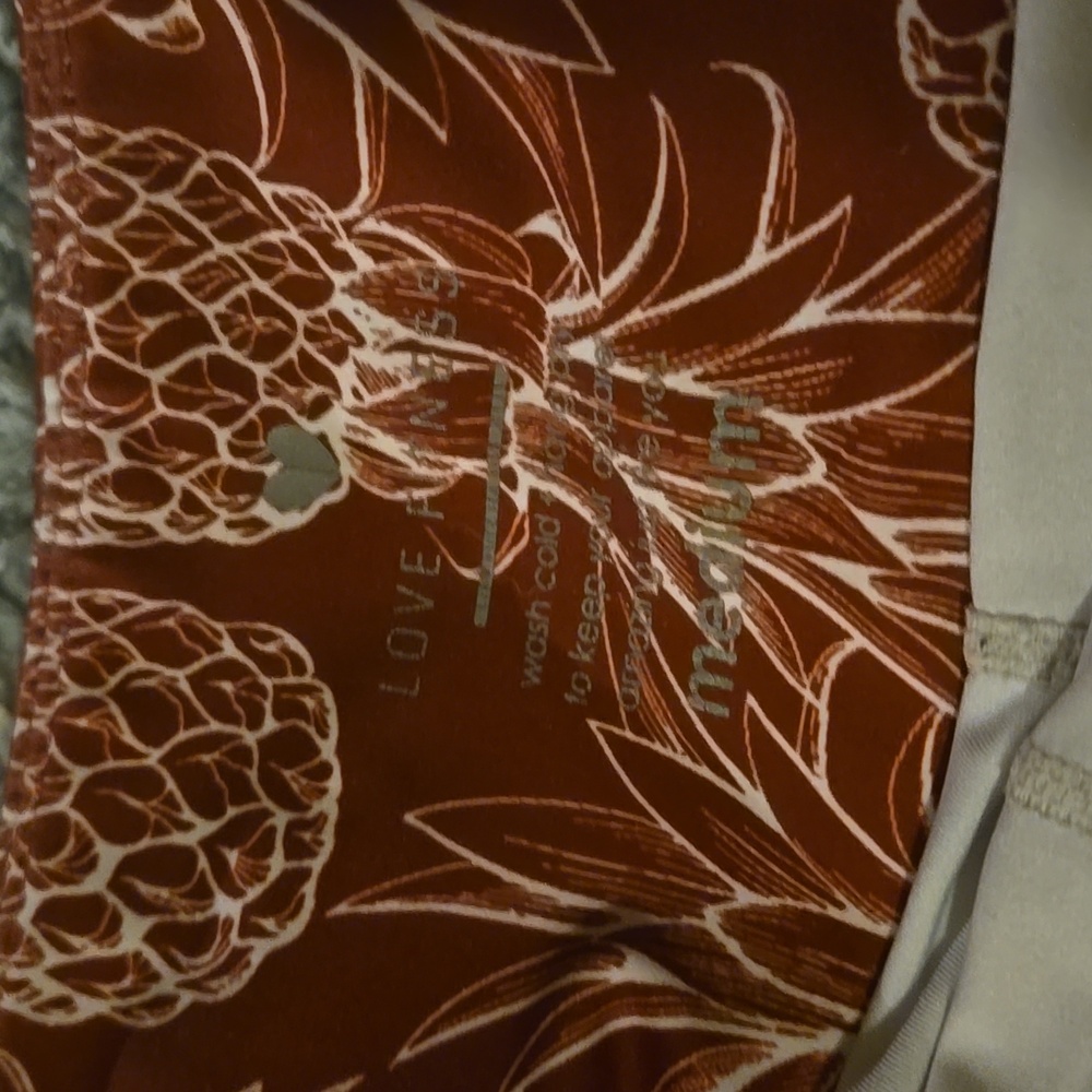 The Og Red Pineapple Runners - image 4